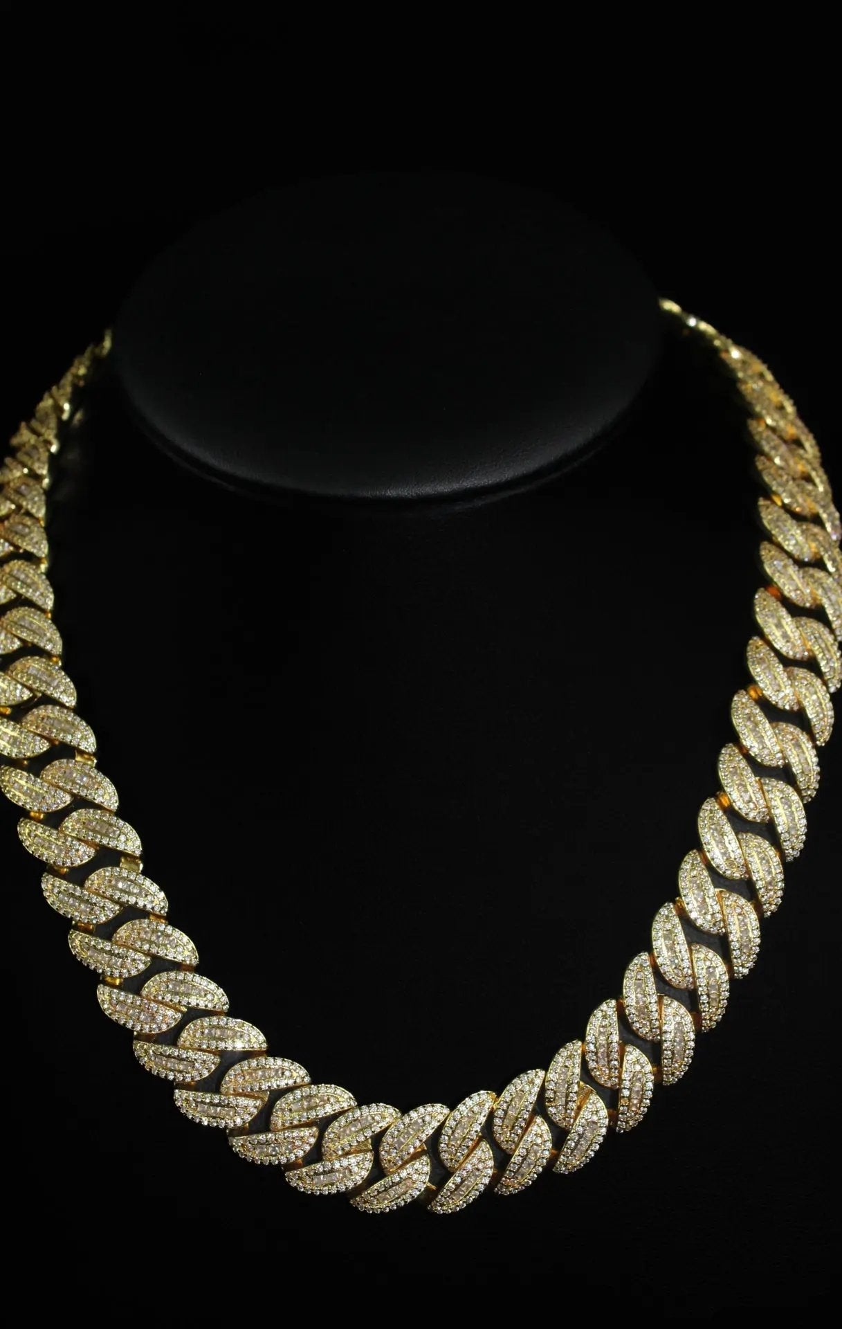 BUCKLE UP 15mm Miami Gold Cuban Chain - Stellar Sparque