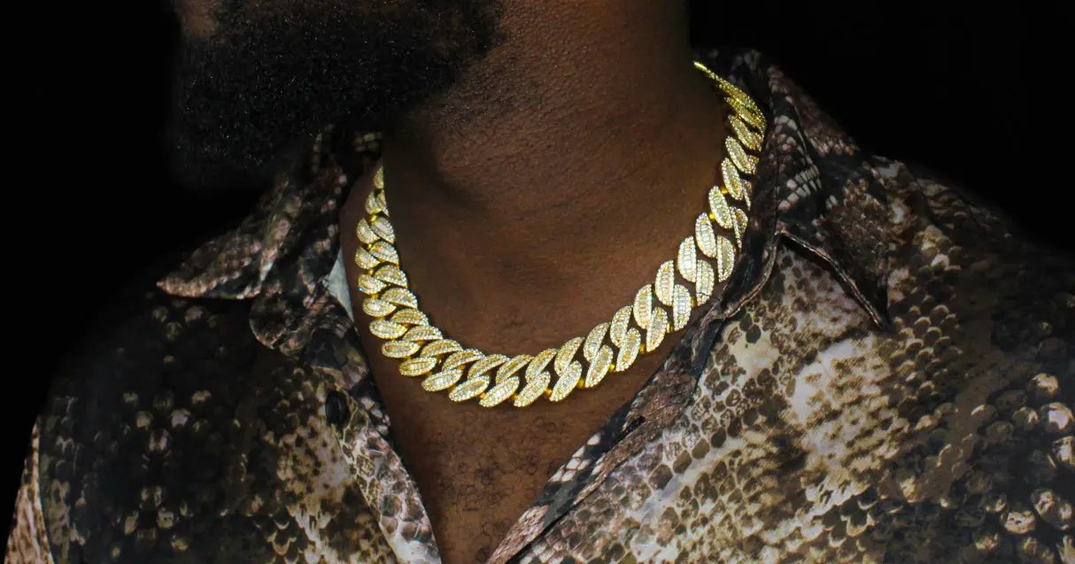 BUCKLE UP 20mm Miami Gold Cuban Chain - Stellar Sparque