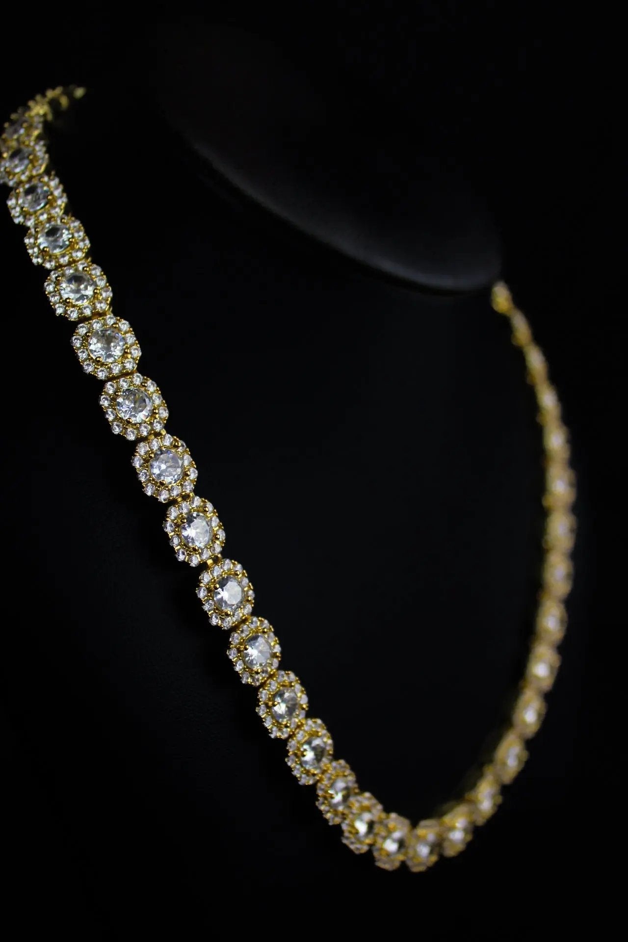 ICON 10mm Clustered Tennis Chain Gold - Stellar Sparque