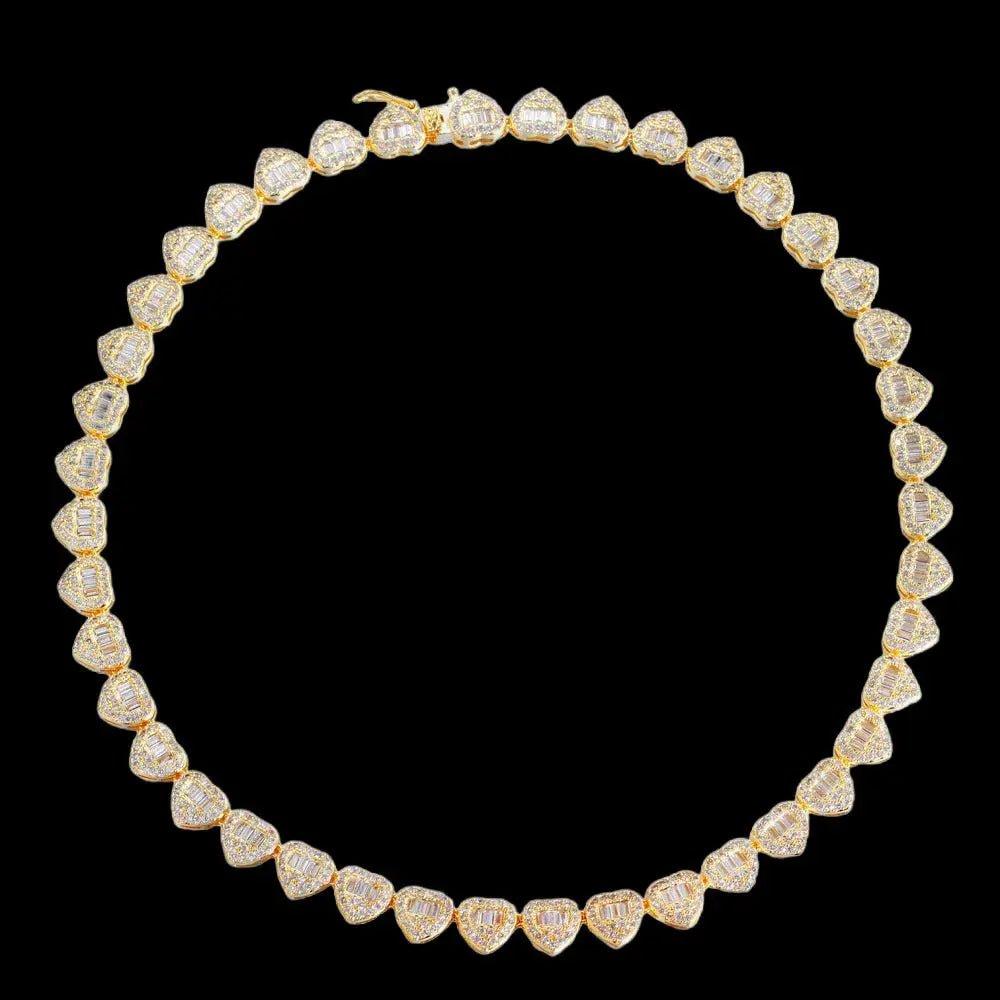 LJUBAV Heart - shaped Clustered Cuban Necklace - Stellar Sparque