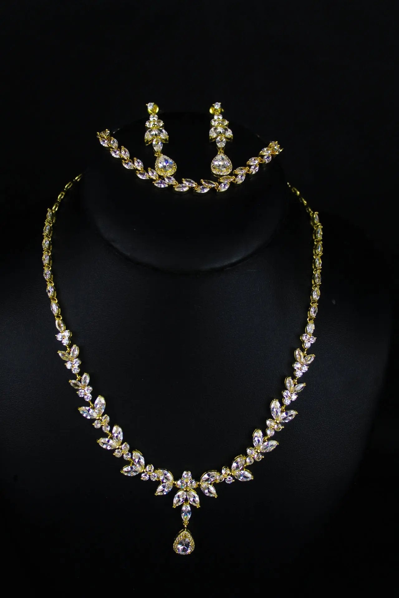 QUIET LUXURY 3 Pieces Set - Stellar Sparque