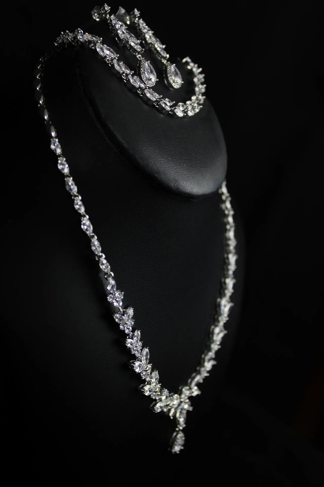 QUIET LUXURY 3 Pieces Set - Stellar Sparque