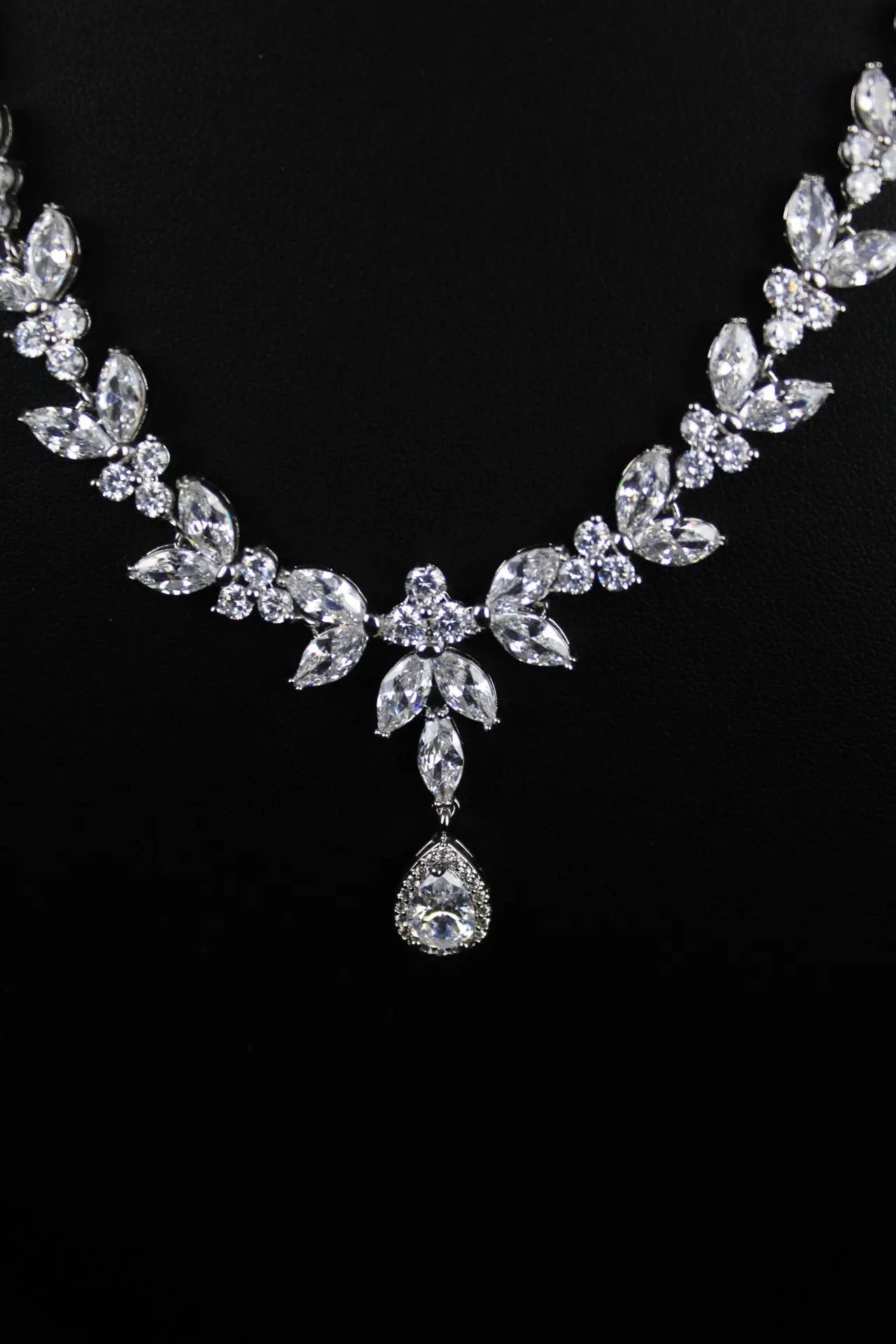 QUIET LUXURY 3 Pieces Set - Stellar Sparque