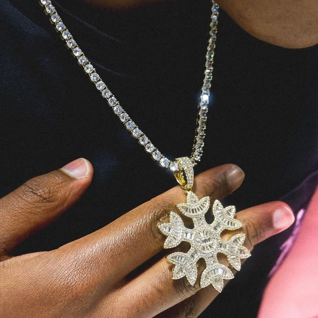 SNOW Pendant Necklace - Stellar Sparque