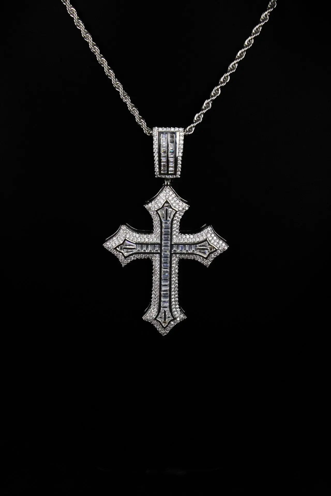 STRENGTH Cross Pendant Necklace - Stellar Sparque
