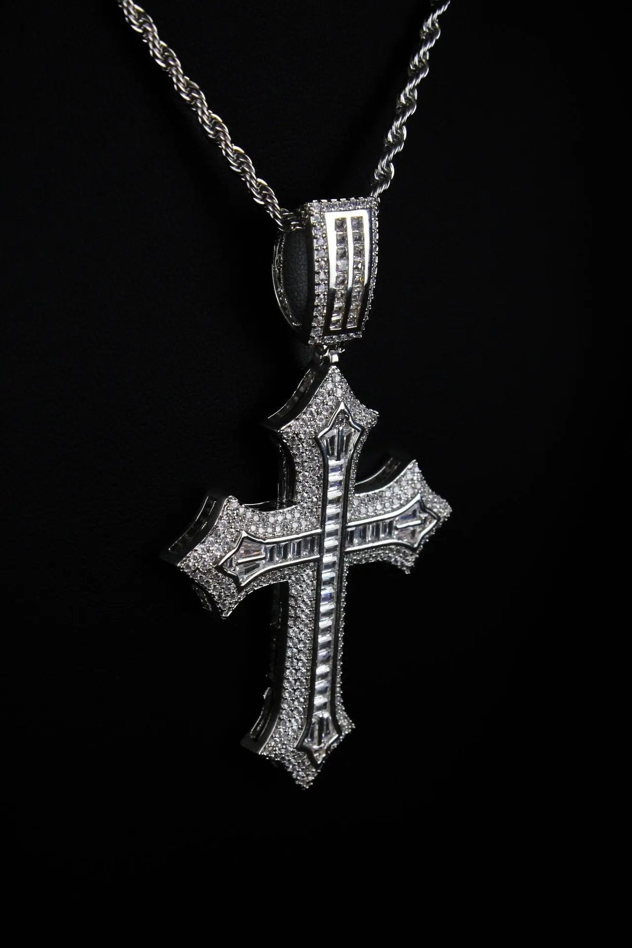 STRENGTH Cross Pendant Necklace - Stellar Sparque