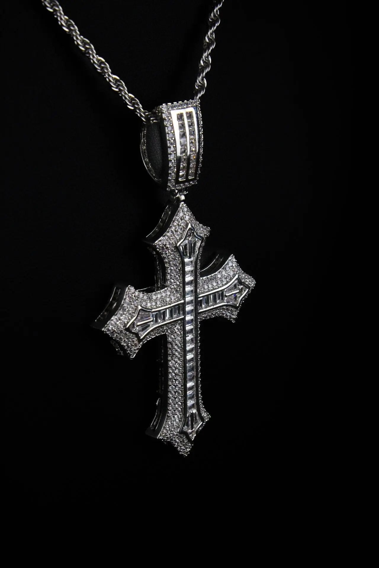 STRENGTH Cross Pendant Necklace - Stellar Sparque