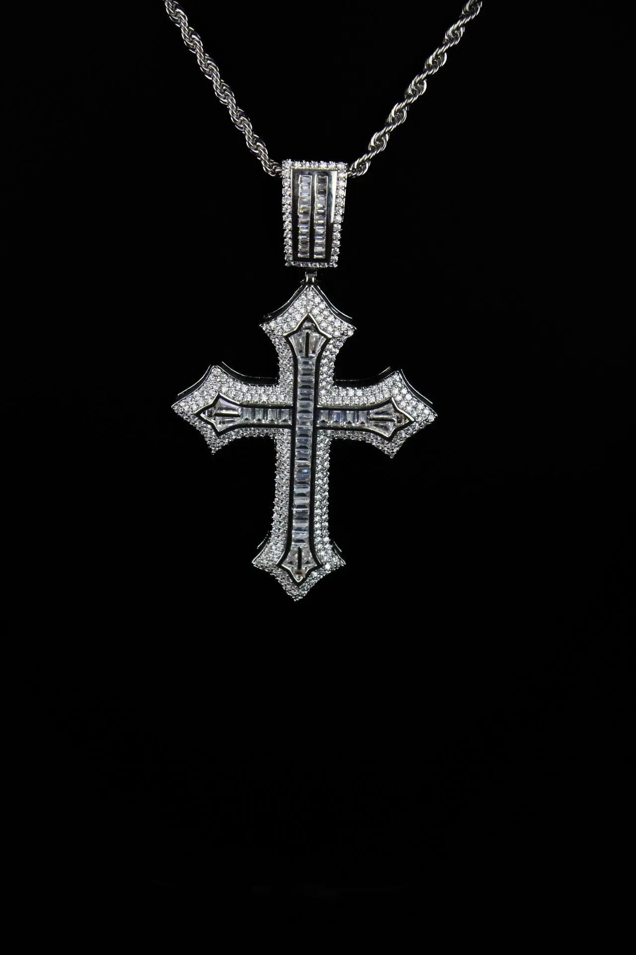 STRENGTH Cross Pendant Necklace - Stellar Sparque